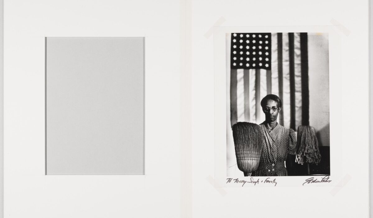 The difference between a green card and U.S. citizenship