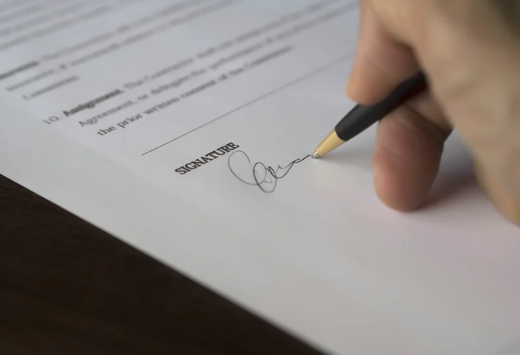 An O-1 petition may be filed by an employer or an agent