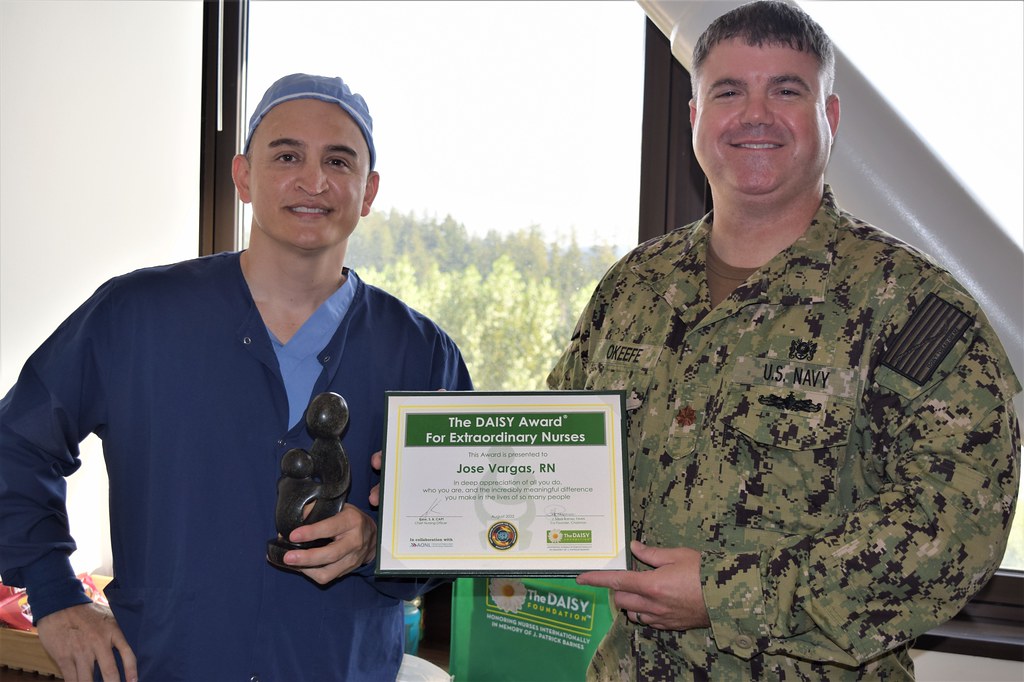 You can qualify for an O-1 without a major award