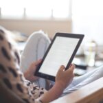 Reading the monthly Visa Bulletin charts to check a priority date
