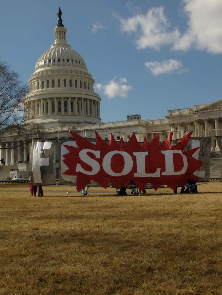 U.S. Capitol building representing federal immigration policy behind the Gold Card and EB-5 programs